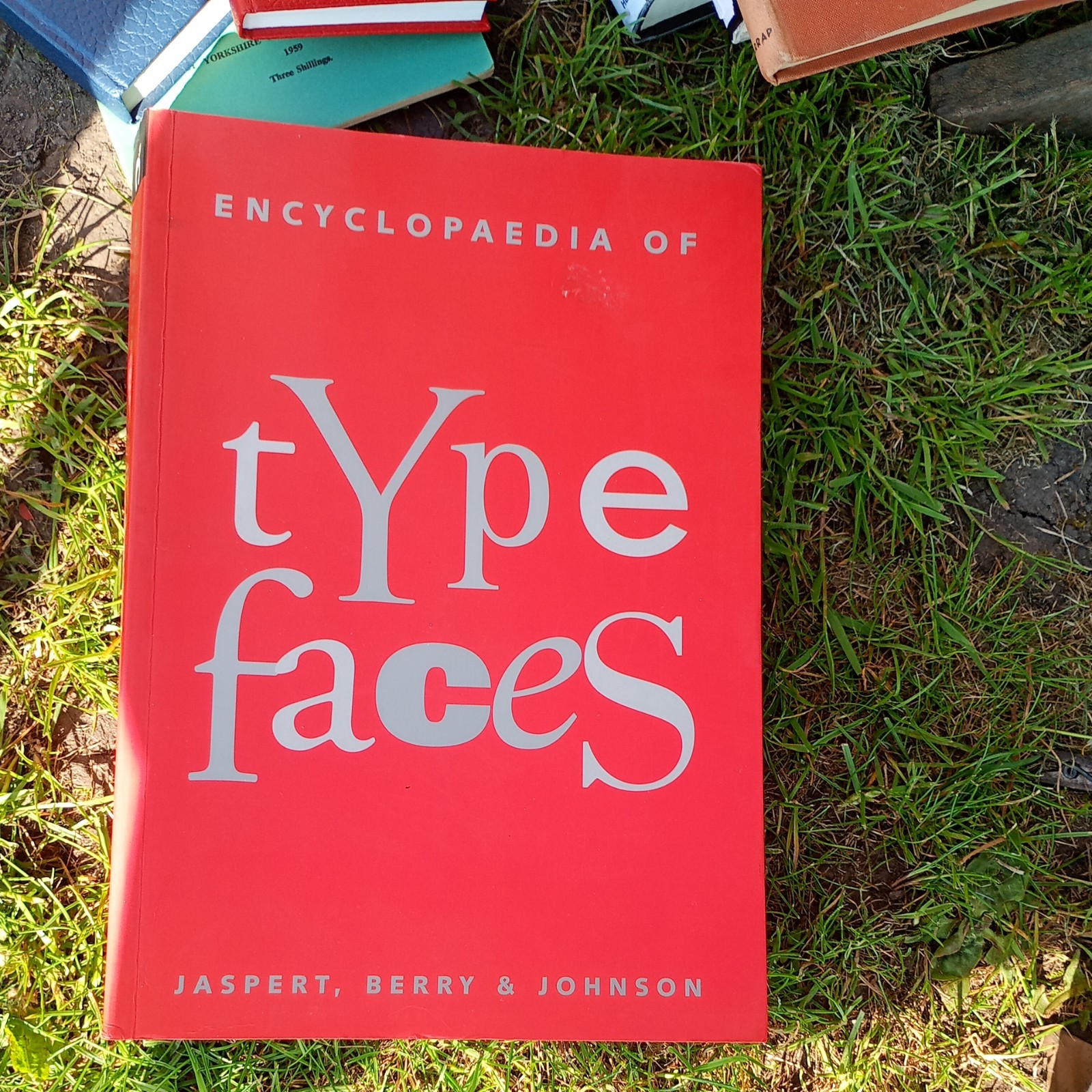 POE ENCYCLOPEDIA OF TYPEFACES JASPERT BERRY W JOHNSON 416 PAGES