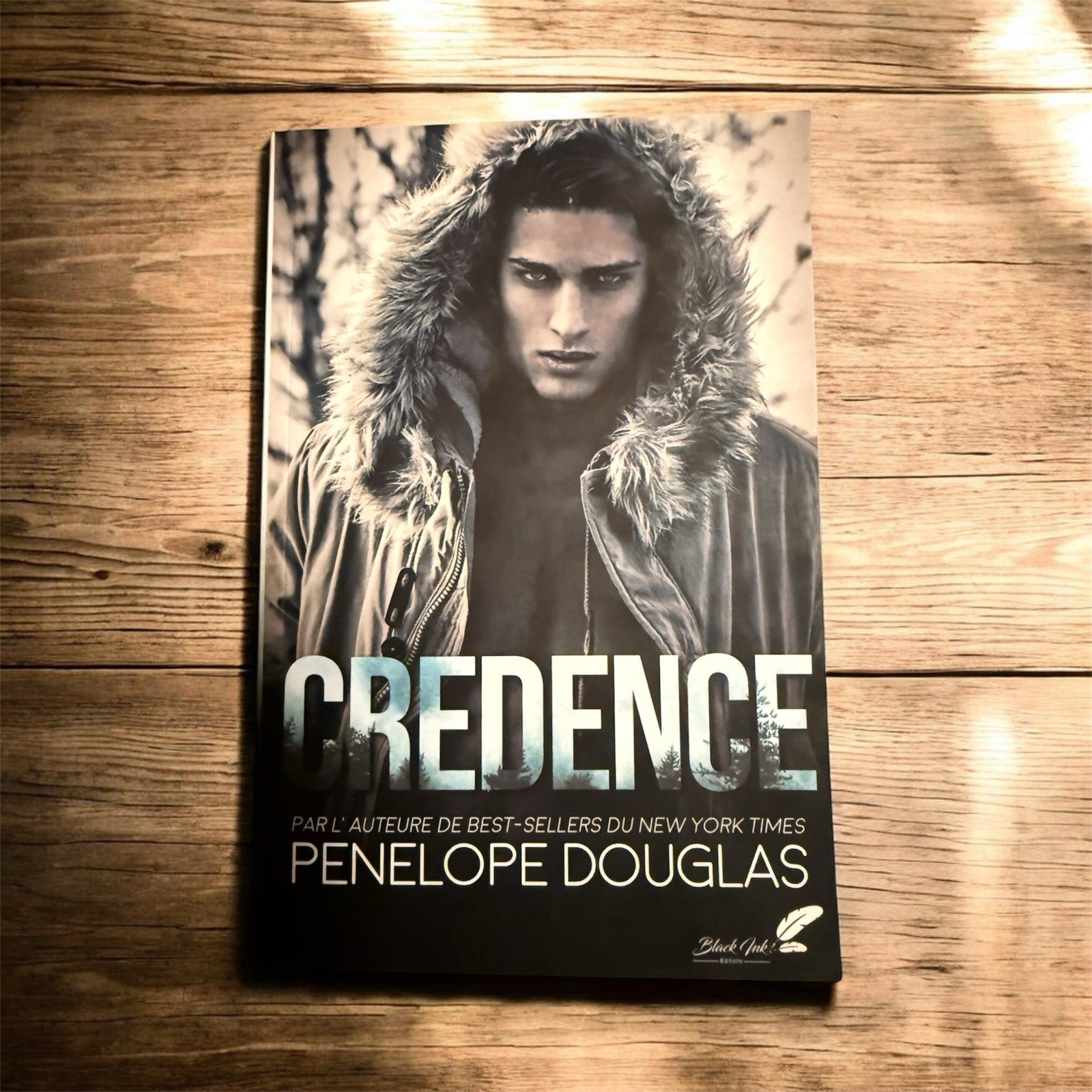 Credence by Penelope Douglas, French Edition, First Edition, OOP