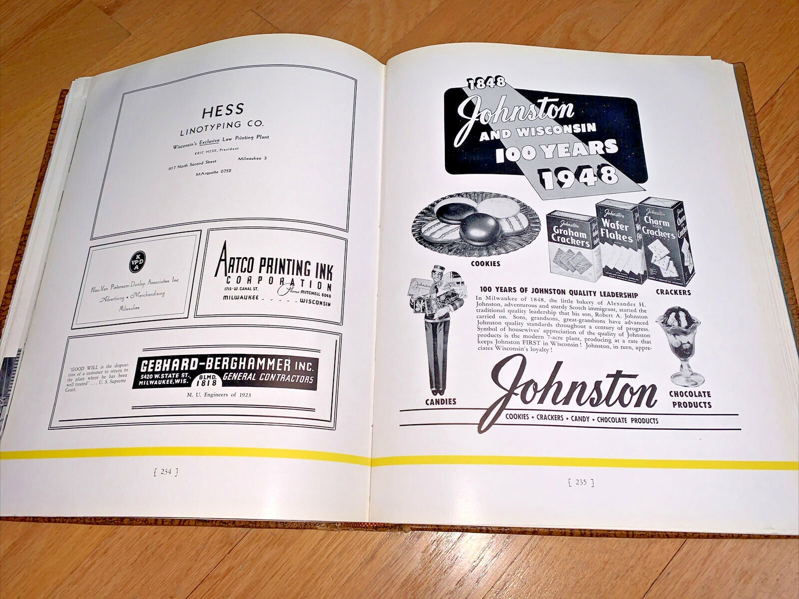 1948 MARQUETTE UNIVERSITY YEARBOOK, THE HILLTOP 336 Pages – No Signatures