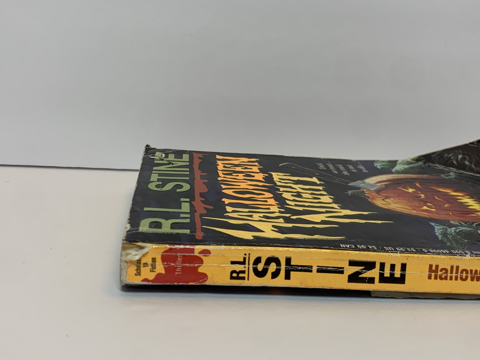 Halloween Night by R.L Stine Vintage YA Horror Paperback 1993 Trick Or Treat