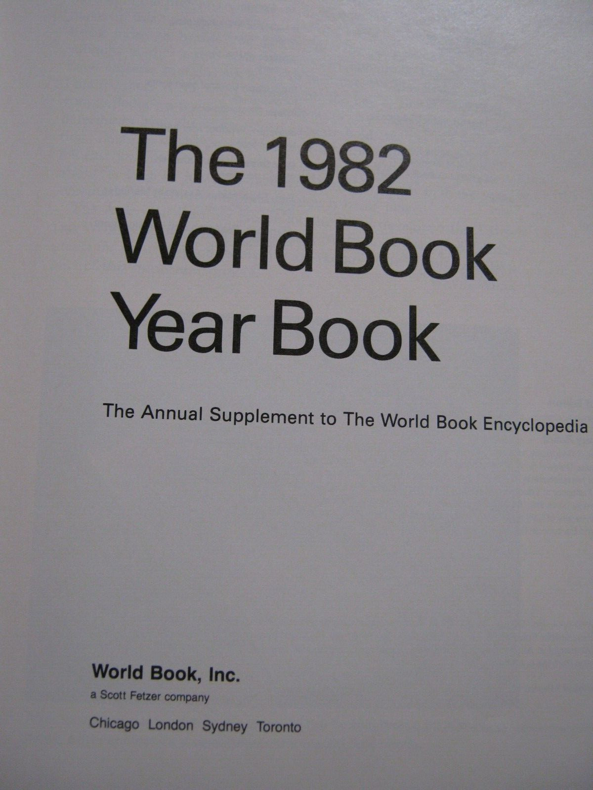The World Book Yearbook 1982 ,608 pages