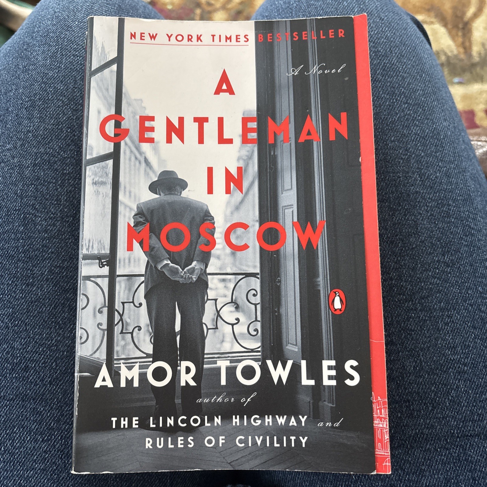 Gentleman in Moscow : A Novel by Amor Towles (2019, Trade Paperback)
