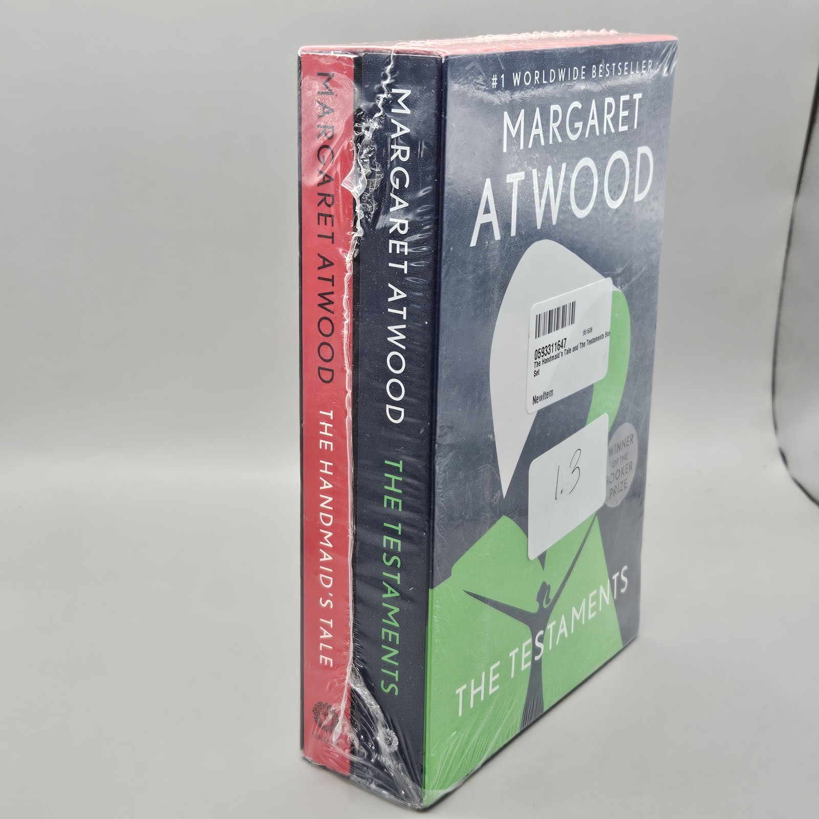 Handmaid’s Tale and the Testaments Box Set by Margaret Atwood (2020, Trade…