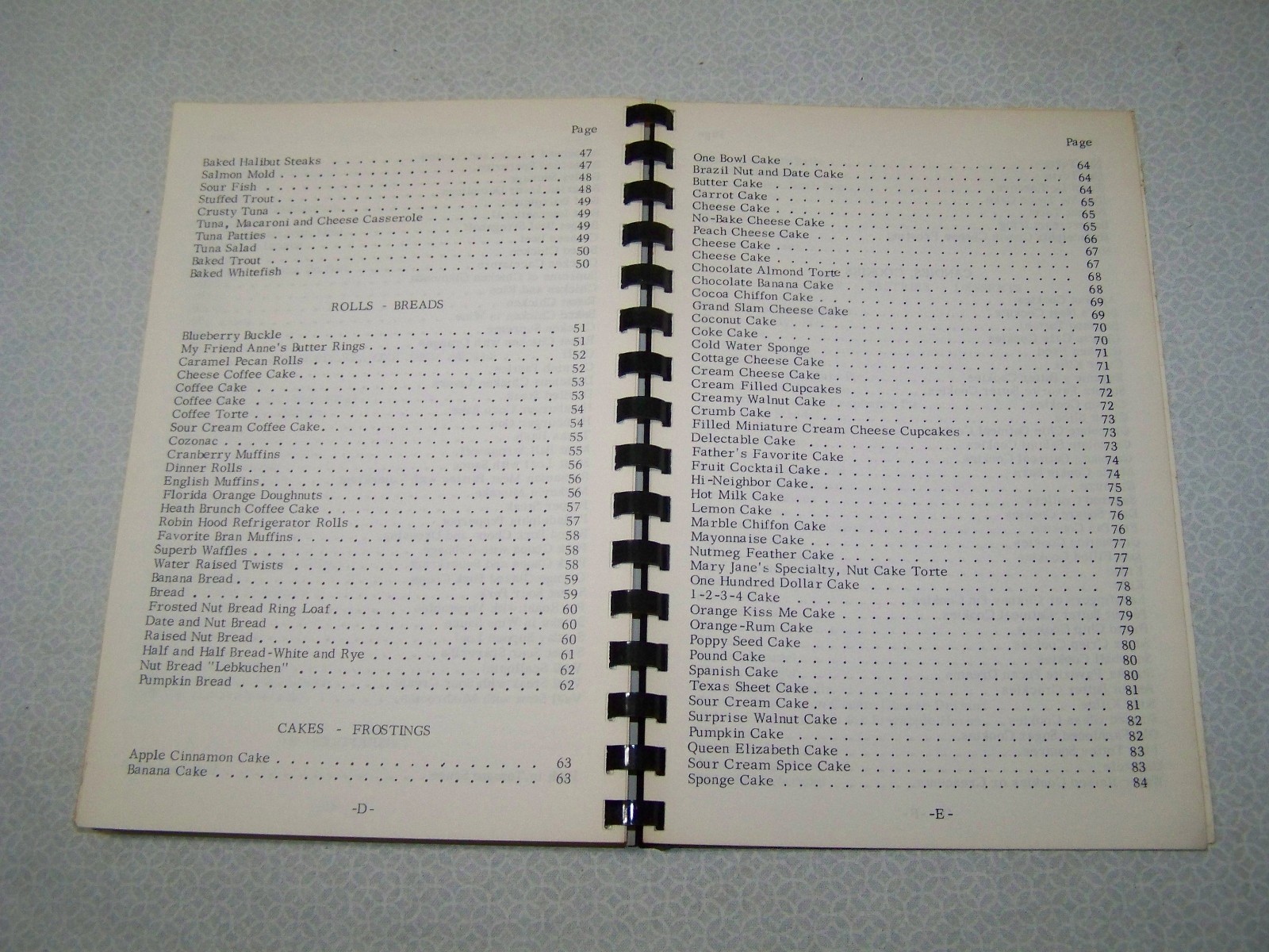 ARFORA Association of Romanian Orthodox Ladies Cookbook 1976