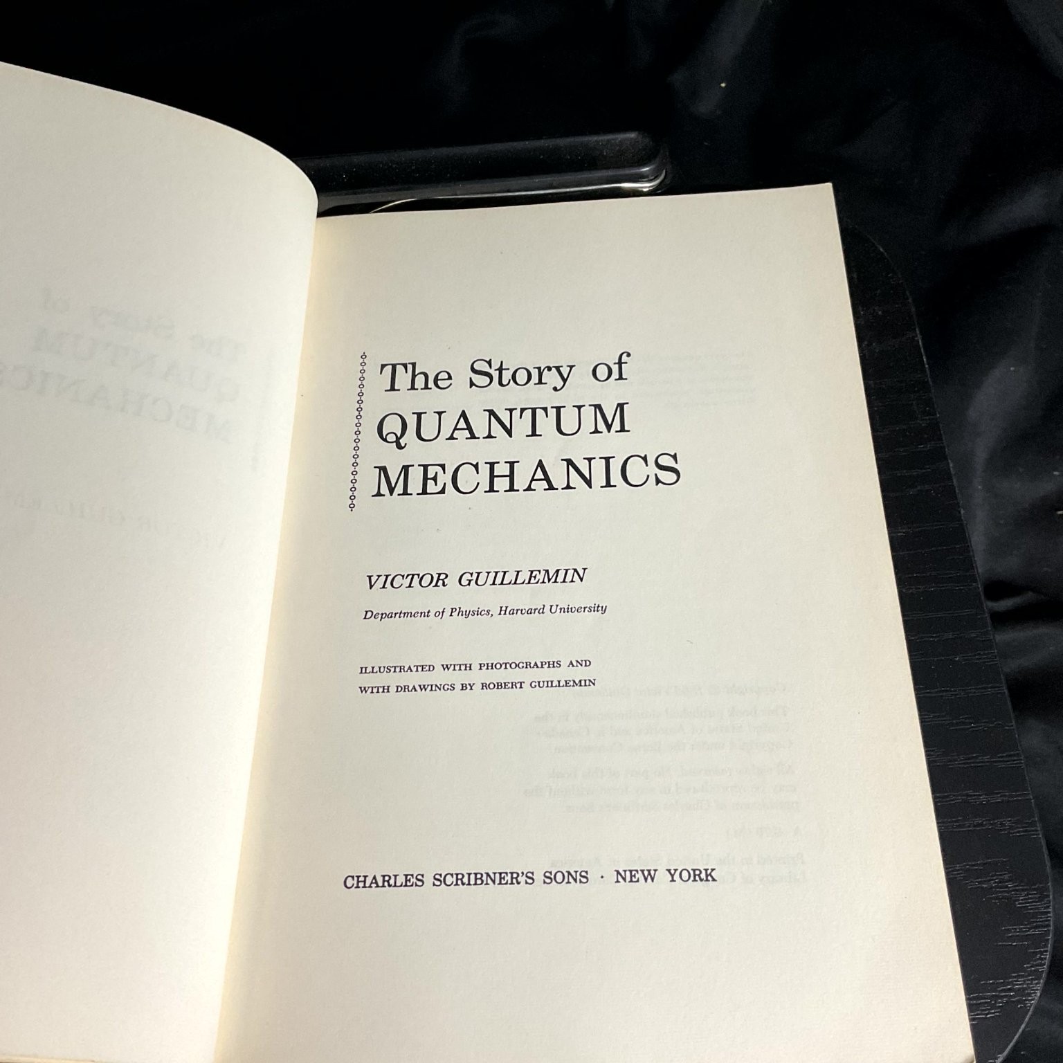 The Story of Quantum Mechanics Victor Guillemin 1968 Physics Illustrated