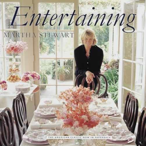 Entertaining – Paperback, by Stewart Martha – Very Good