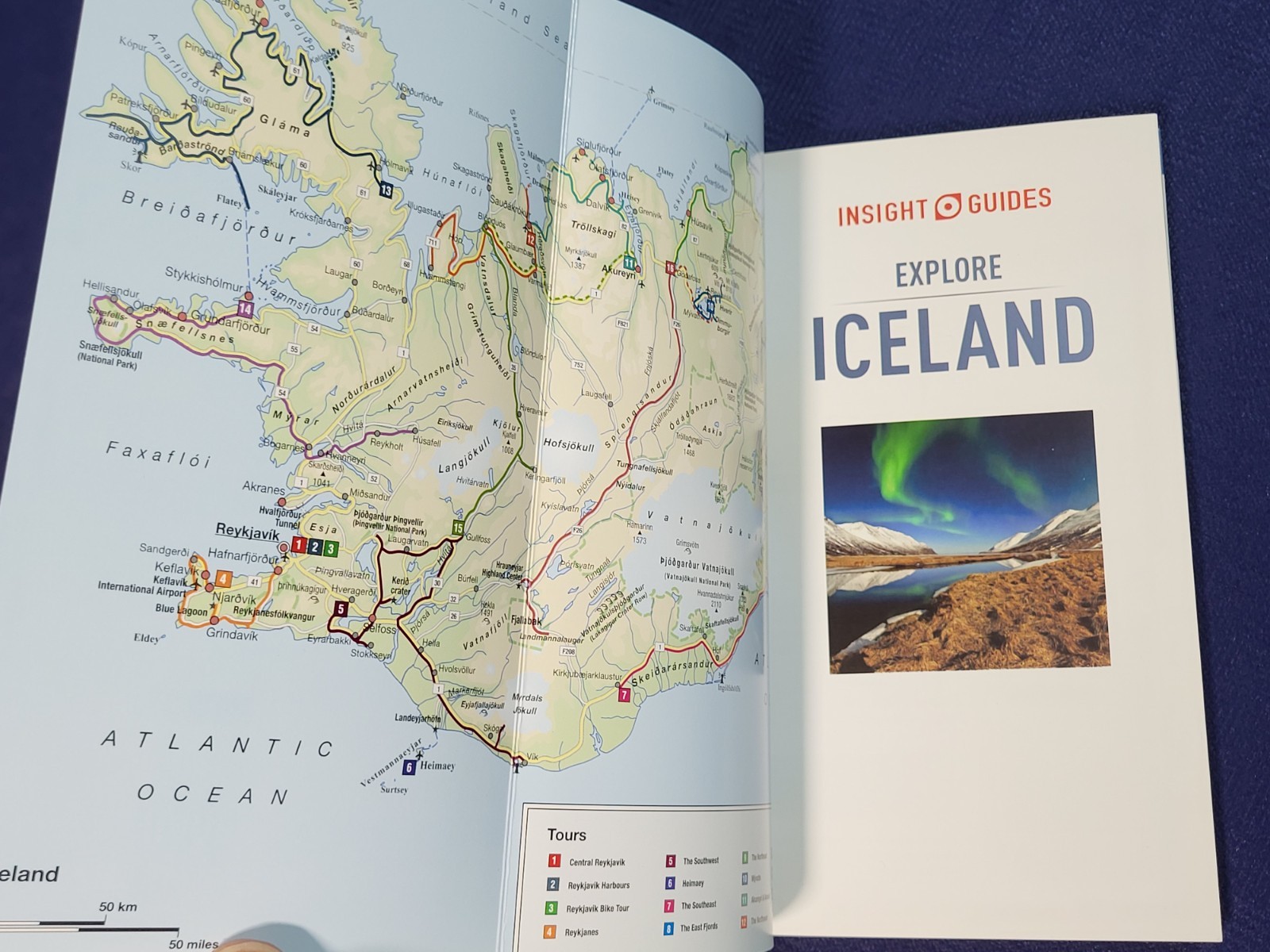 Insight Guides Explore Iceland – Paperback – Brand New