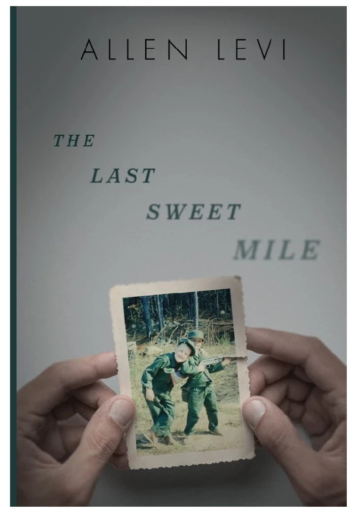 The Last Sweet Mile by Allen Levi Brand New English Paperback Free Shipping..