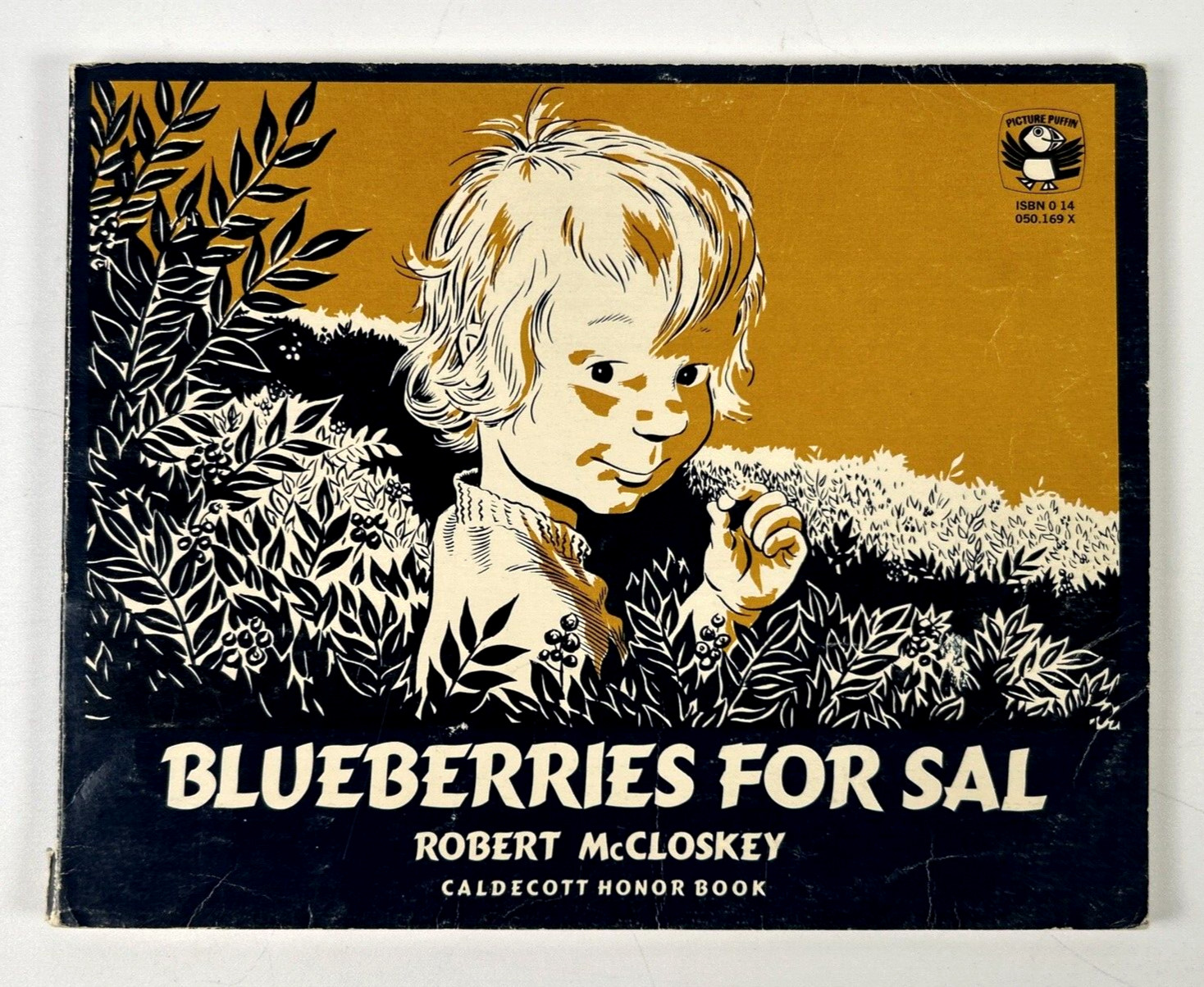 Blueberries for Sal by Robert McCloskey First Puffin Paperback 1976