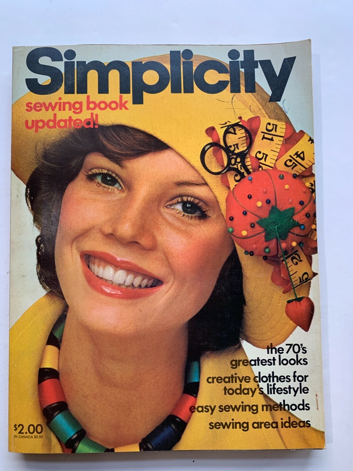 1975 Simplicity Sewing Updated Magazine Clothes Methods Groovy 256 Pages