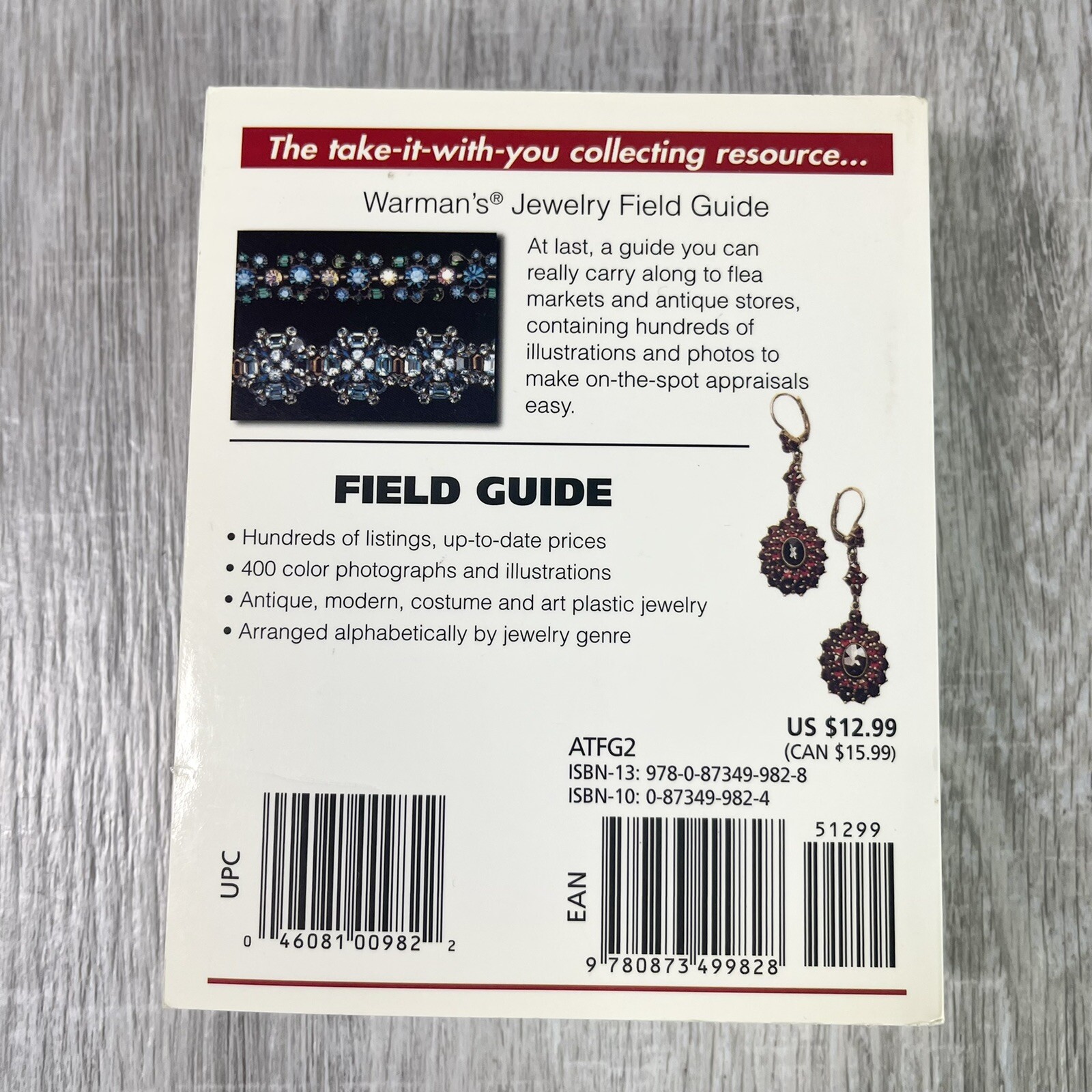 Warman’s Jewelry Field Guide Value by Kathy Flood 512 pages copyright 2005