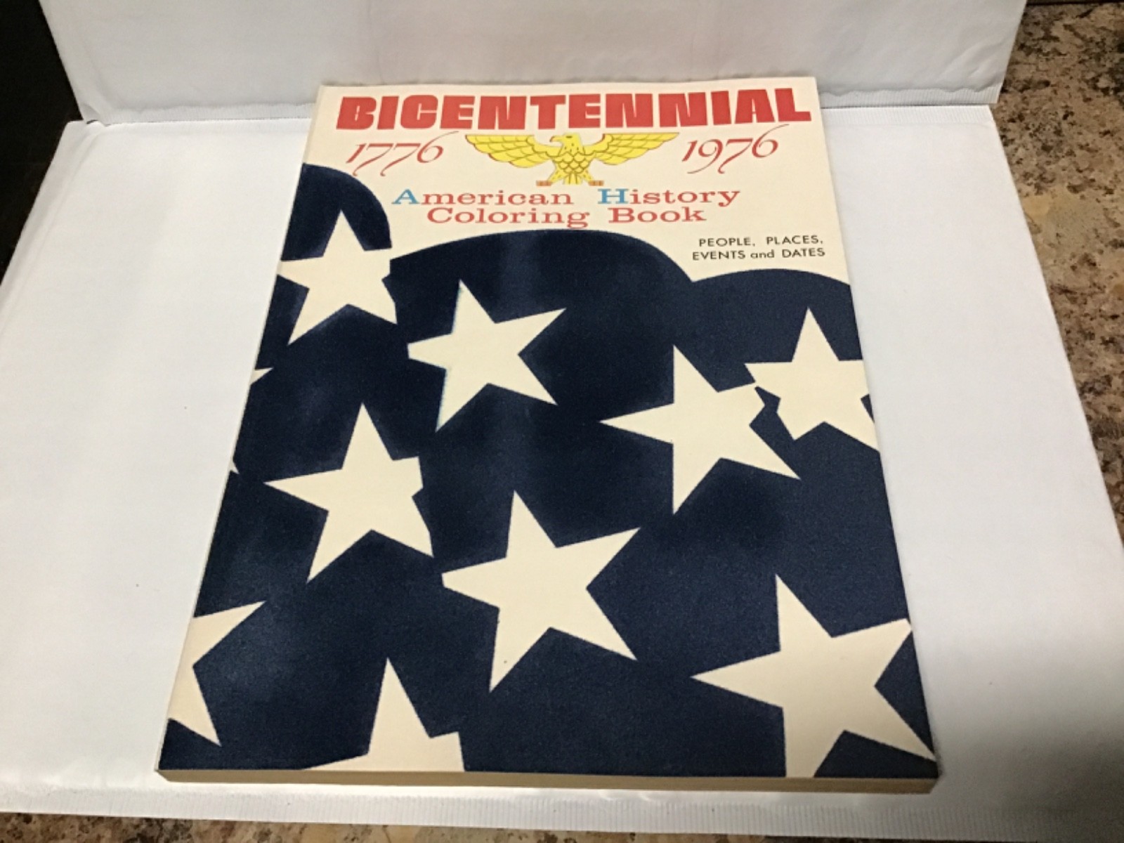 VTG Bicentennial 1776 to 1976 American History Coloring Book Softcover 1974 NOS