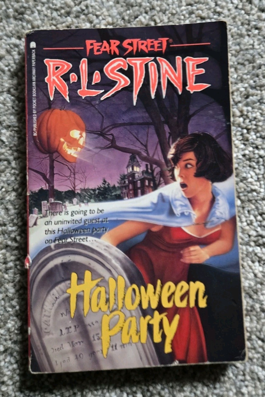 RL Stine Fear Street Halloween Party Vintage Ya book Horror Series 90s 1st Ed
