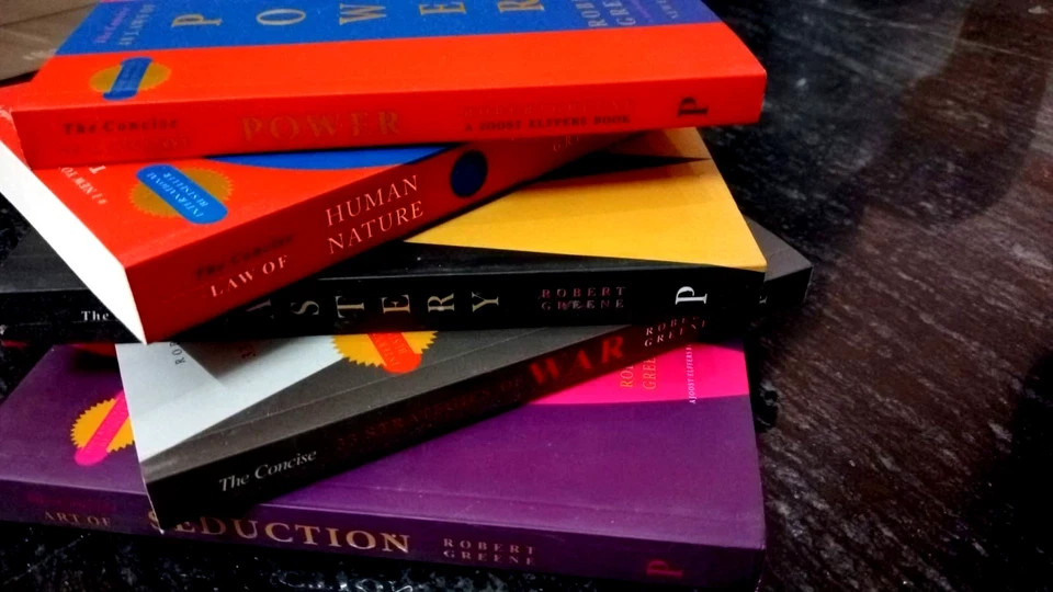 The Concise ROBERT GREENE 5 BOOK SET PAPERBACK SMALL SI FREE SHIP USA ITEM