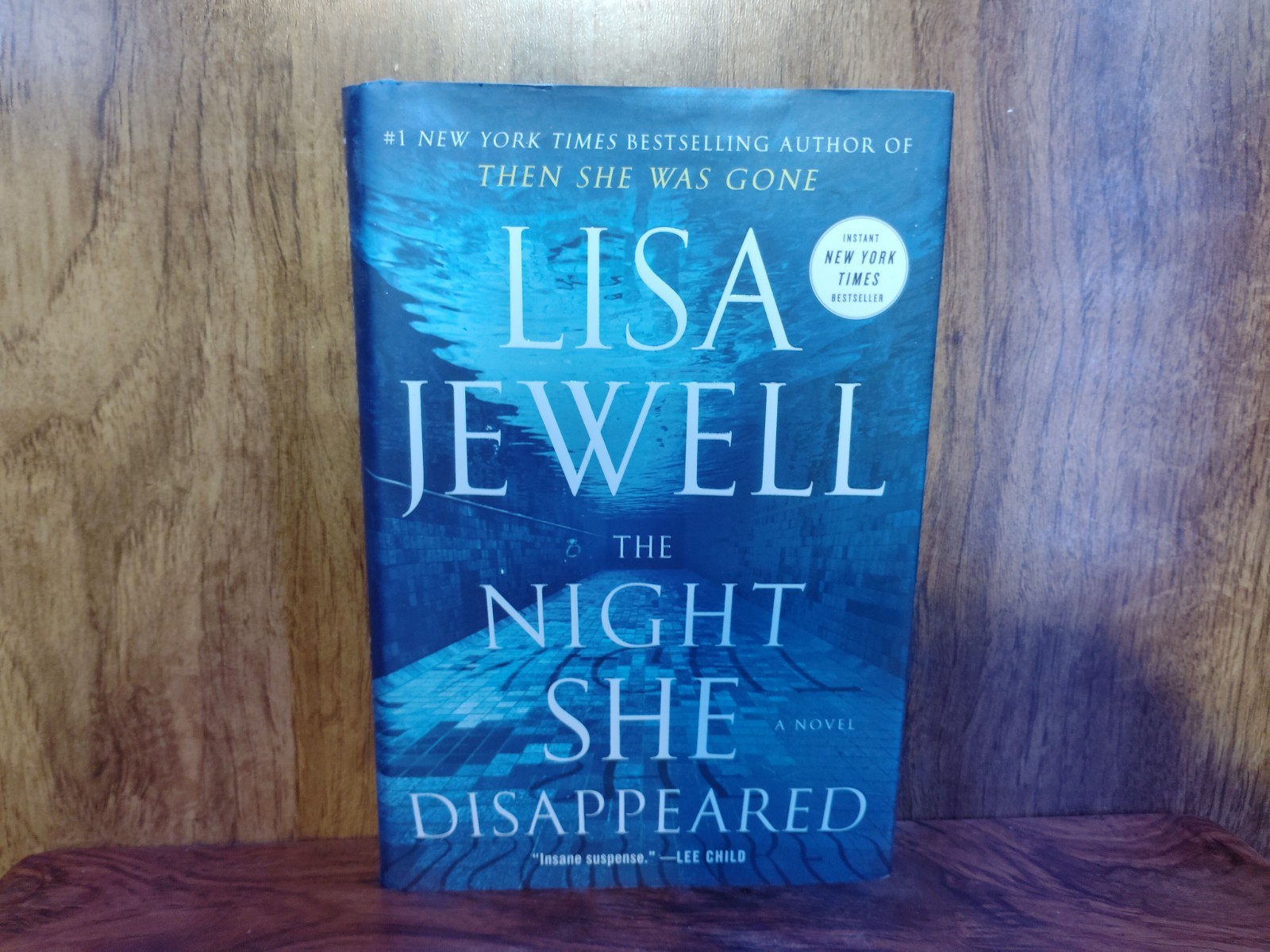 The Night She Disappeared Lisa Jewell Hardcover First Edition Atria Books 2021 N