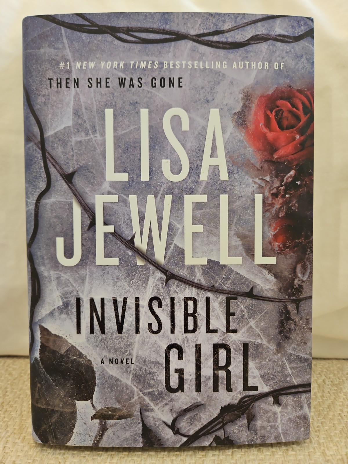 Invisible Girl : A Novel by Lisa Jewell (2020, Hardcover)