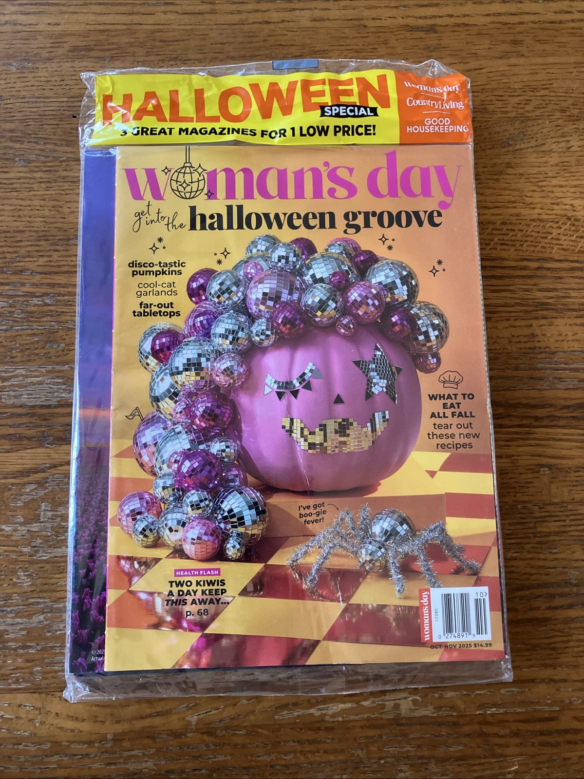 GOOD HOUSEKEEPING + Woman’s Day + Country Living 3 Great Magazines Halloween