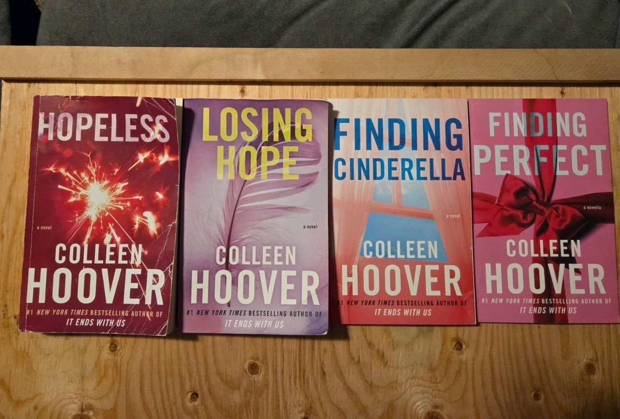 Colleen Hoover Hopeless Series Lot 4 Books Hopeless Losing Hope Finding Perfect
