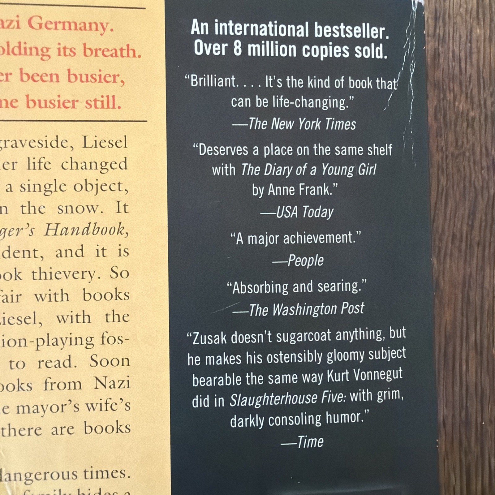 The Book Thief by Zusak, Markus Trade Paperback