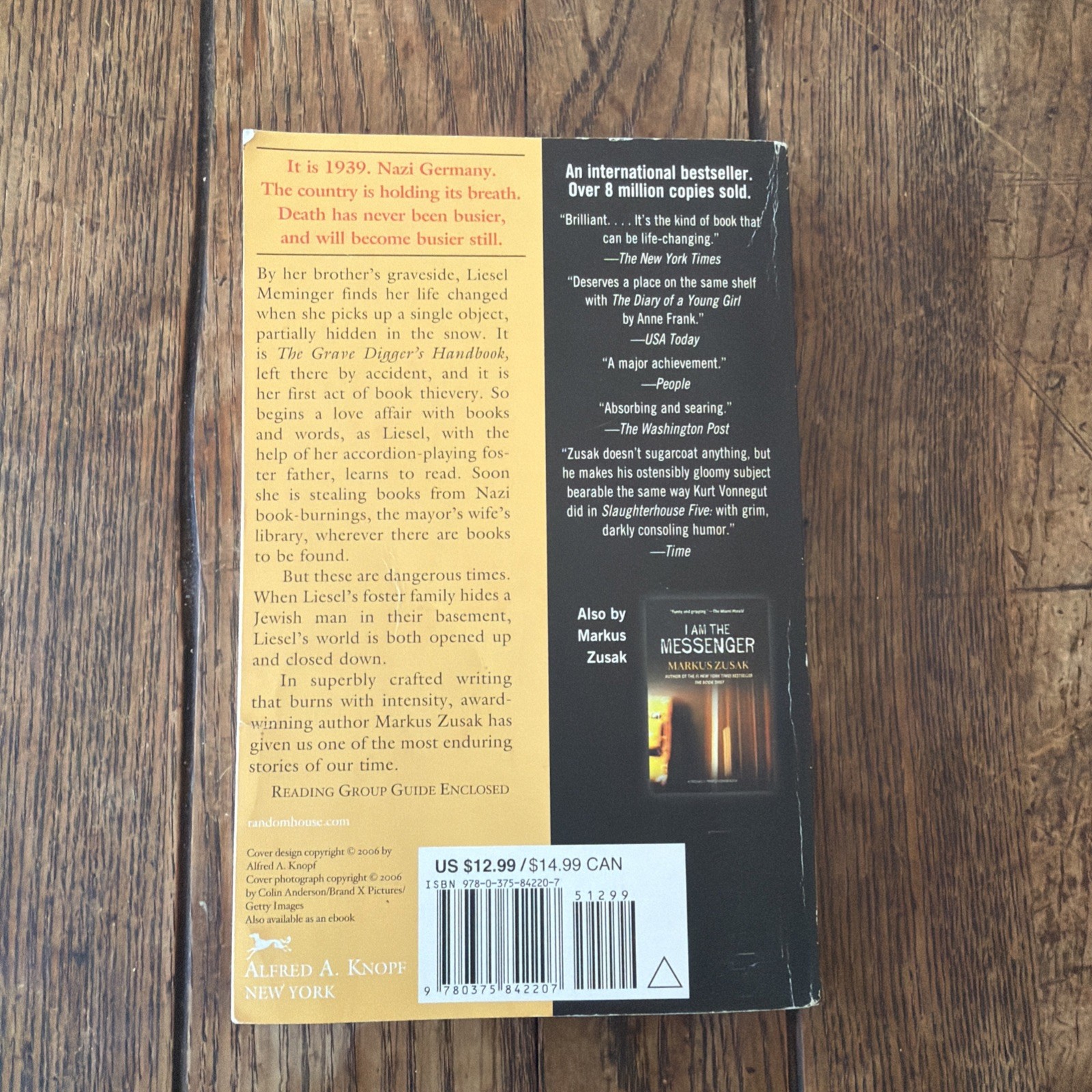 The Book Thief by Zusak, Markus Trade Paperback
