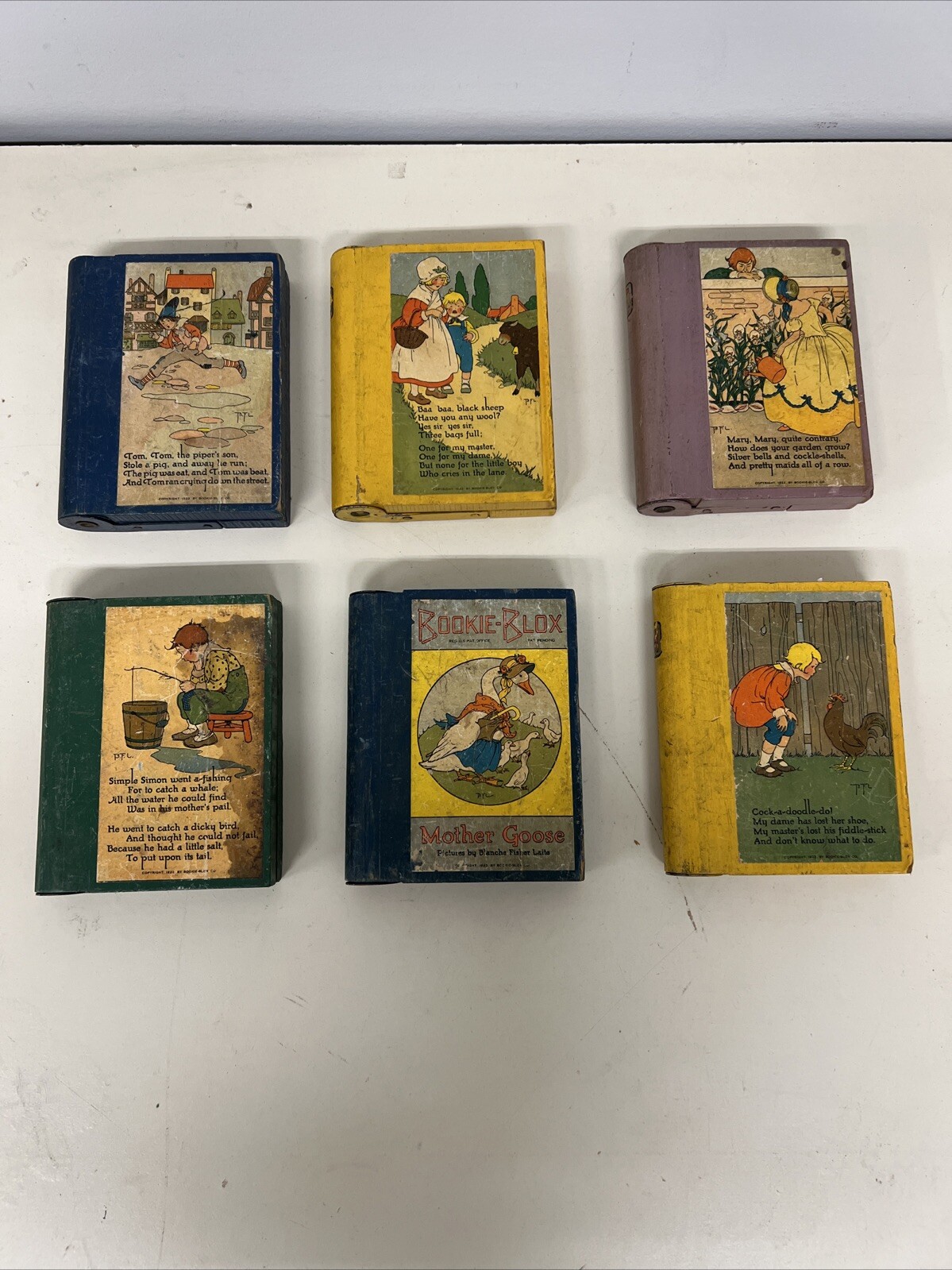 Mother Goose Bookie-Blox Antique 1922 Complete Wooden Metal Hinge Book Set