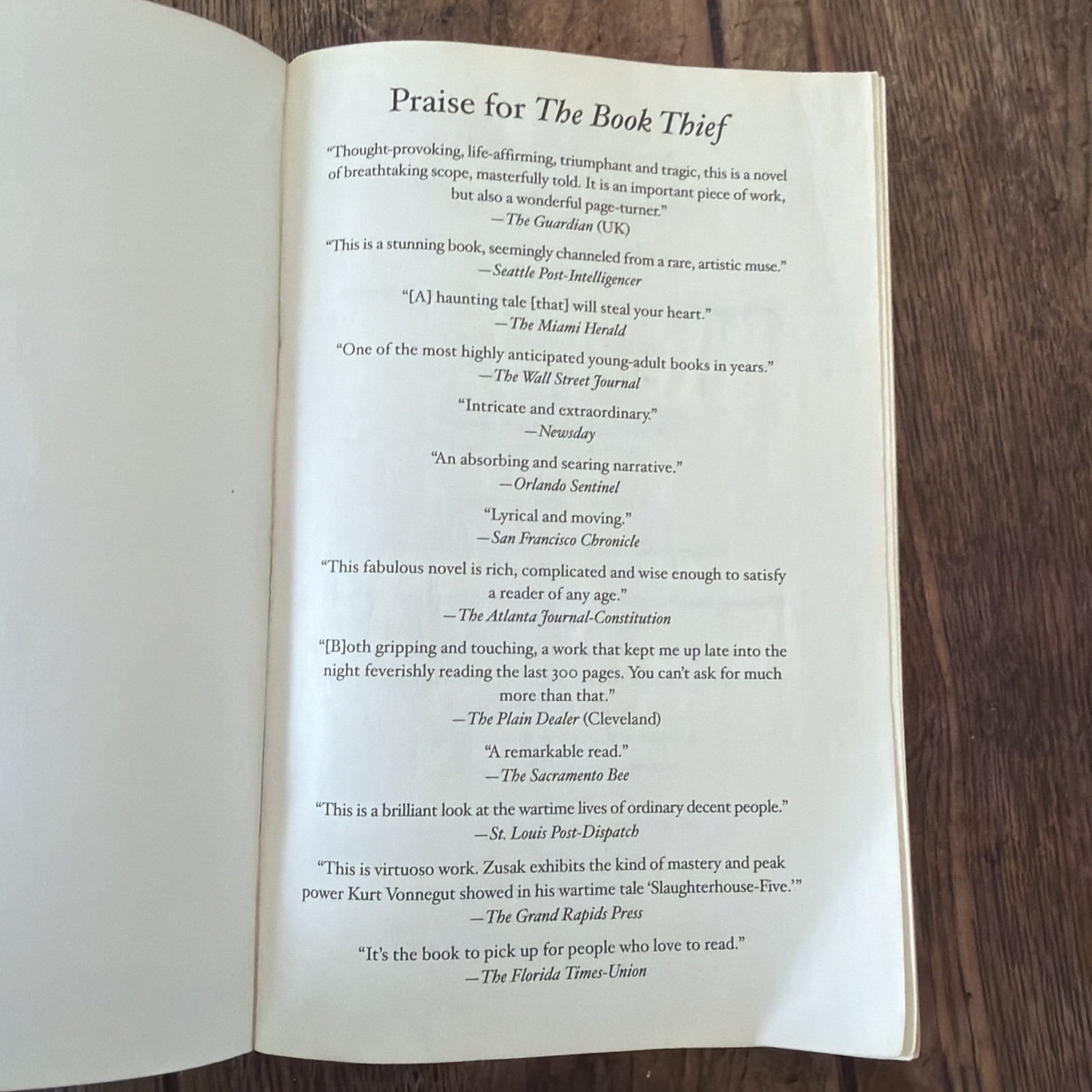 The Book Thief by Zusak, Markus Trade Paperback